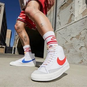 Nike Blazer Mid '77 Vintage 'Vintage Mismatched Swoosh Blue Red' BQ6806-117